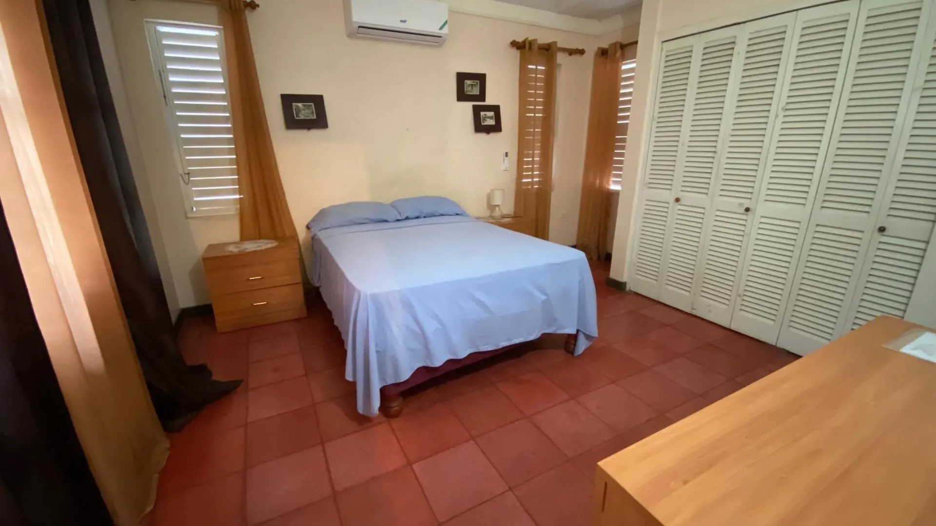 Finest Accommodation Renfrew Place Apt # 37 4--12 Renfrew Place New Kgn Kingston Lägenhet