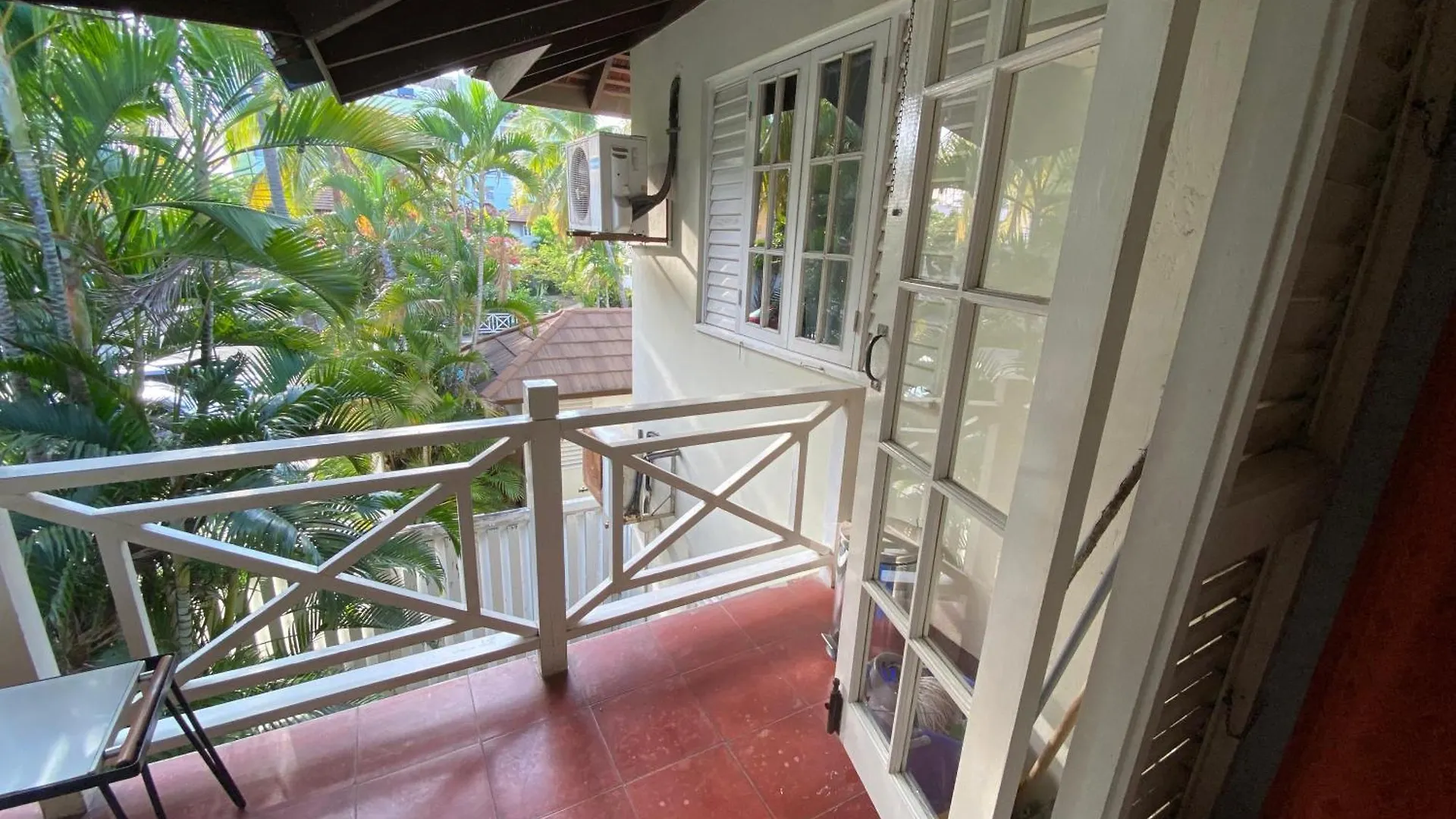 Finest Accommodation Renfrew Place Apt # 37 4--12 Renfrew Place New Kgn Kingston 0*,  Jamaica